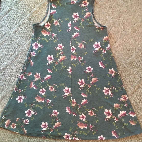 Girls Green Floral T-shirt Dress - Picture 2 of 4